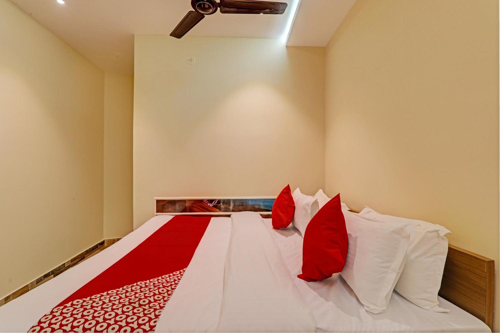 Hotel O Royal Regency Palace Gorakhpur Extérieur photo