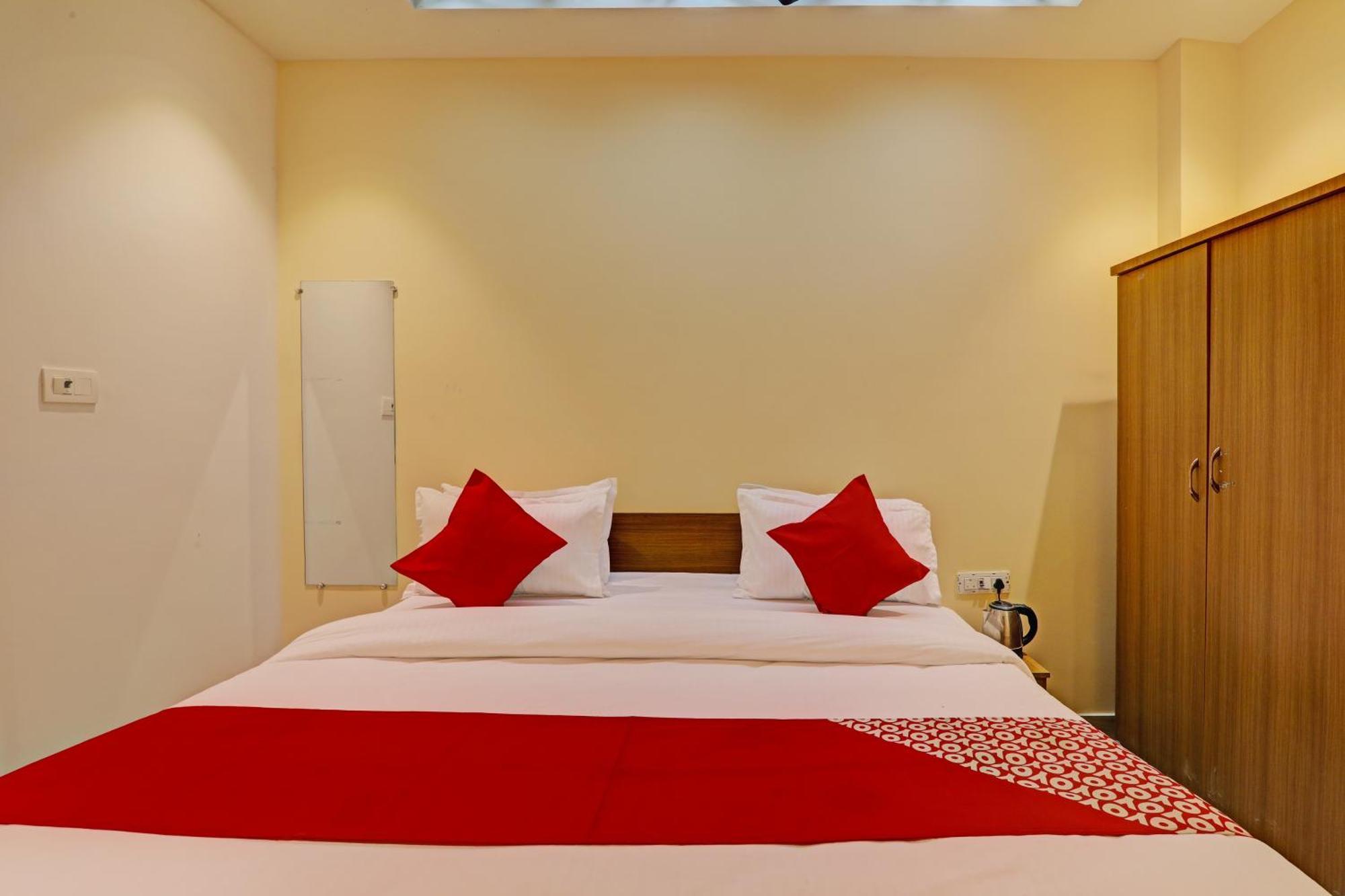 Hotel O Royal Regency Palace Gorakhpur Extérieur photo